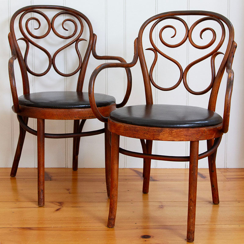 Set of Four Thonet No.4 Bentwood Chairs