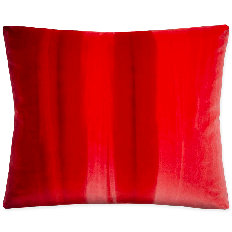 Pillow in Carmen color, with 100% cotton velvet that shifts from crimson to eggplant, with blind seams and Turkish corners.