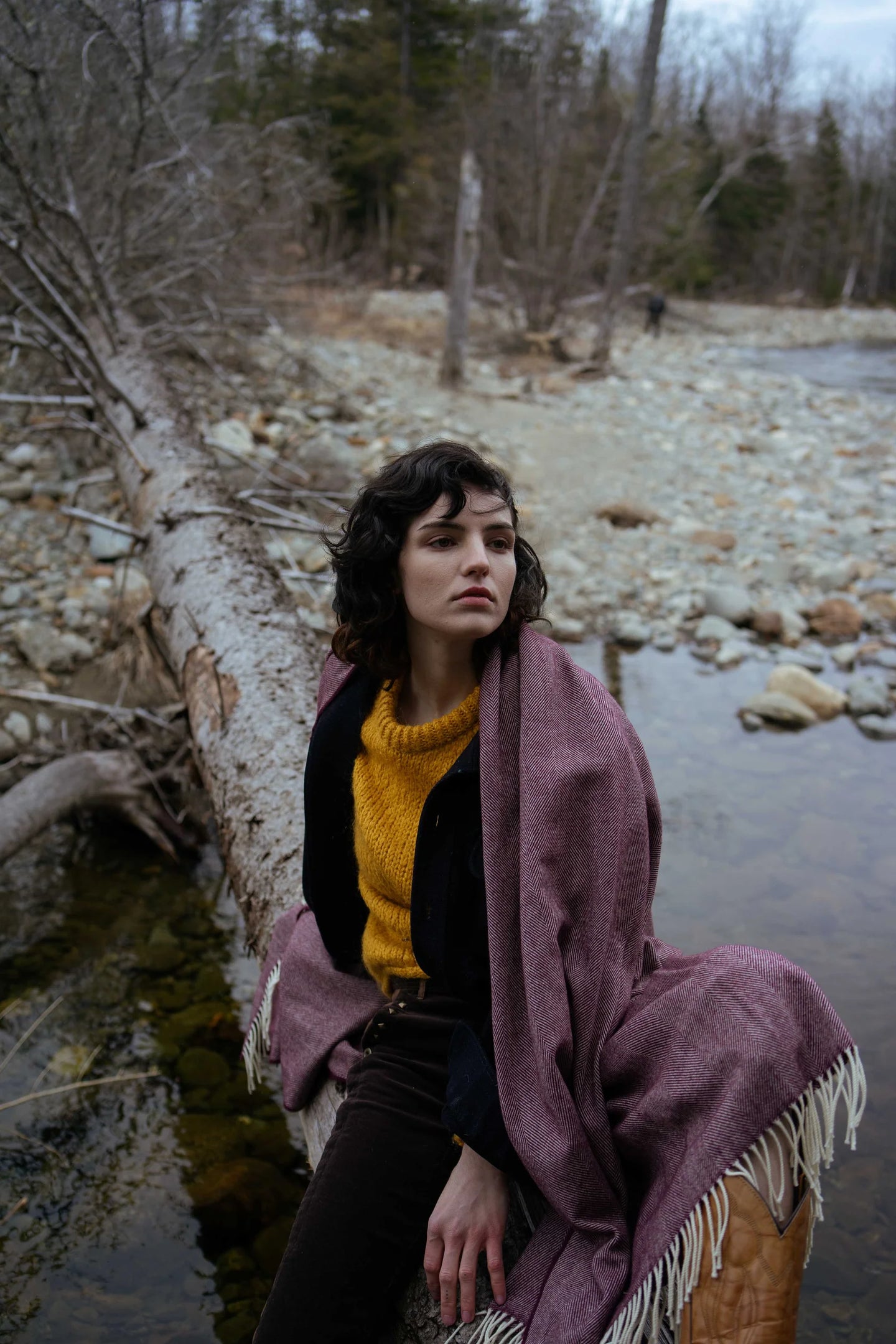 Evangeline Lightweight Herringbone Throw in Blackberry