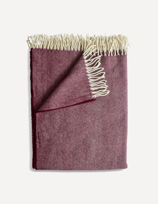 Evangeline Lightweight Herringbone Throw in Blackberry